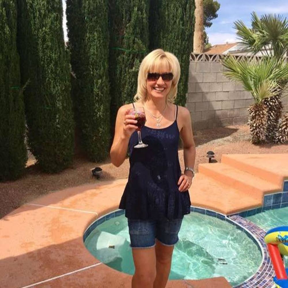 Meet your Posher, Lisa